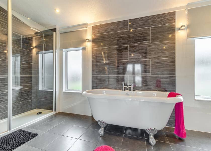 Altham Lodge - Ashby Woulds Lodges and Spa, Overseal, Nr Ashby-de-la-Zouch