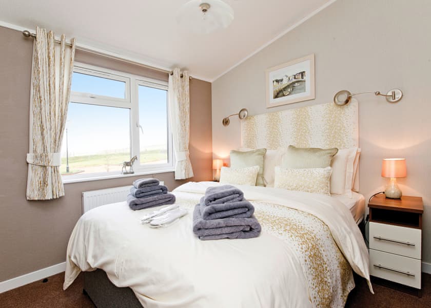 Redwood Lodge - Ashby Woulds Lodges and Spa, Overseal, Nr Ashby-de-la-Zouch