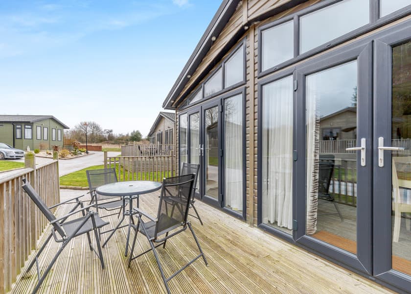 Aspen Lodge 4 - Ashby Woulds Lodges and Spa, Overseal, Nr Ashby-de-la-Zouch