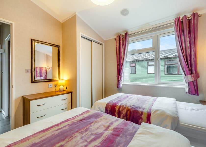 Aspen Lodge 4 - Ashby Woulds Lodges and Spa, Overseal, Nr Ashby-de-la-Zouch