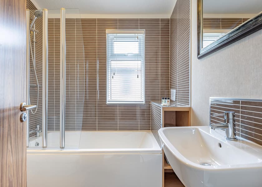 Retreat - Ashby Woulds Retreat, Overseal, Nr Ashby-de-la-Zouch