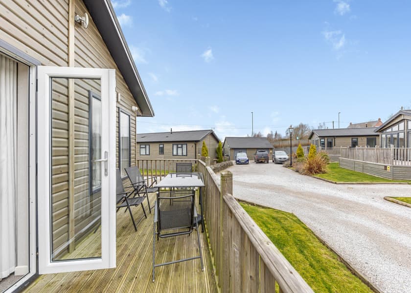 Retreat VIP 3 - Ashby Woulds Retreat, Overseal, Nr Ashby-de-la-Zouch