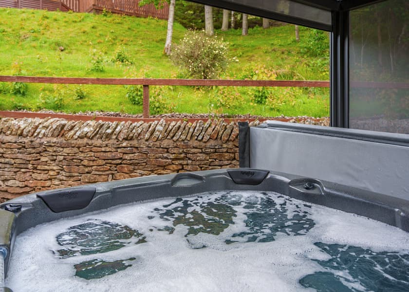 Chestnut Lodge – 2 Bed Hot Tub - Augill Beck Holiday Park, Kirkby Stephen