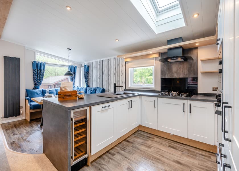 Chestnut Lodge – 2 Bed Hot Tub - Augill Beck Holiday Park, Kirkby Stephen