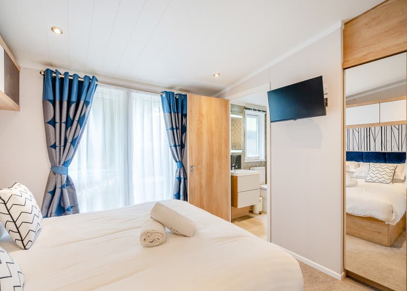 Chestnut Lodge – 2 Bed Hot Tub - Augill Beck Holiday Park, Kirkby Stephen