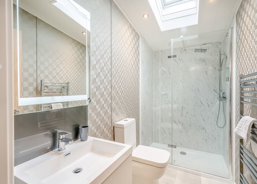 Chestnut Lodge – 2 Bed Hot Tub - Augill Beck Holiday Park, Kirkby Stephen