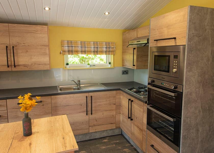 Blakeholme Lodge Plus - Avon Wood, Newby Bridge, Lake Windermere