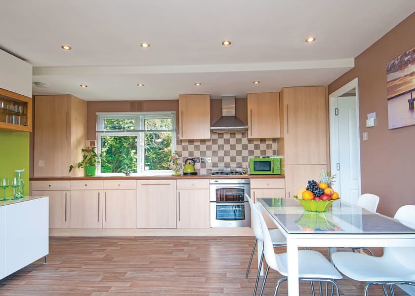 Ambleside Retreat - Avon Wood, Newby Bridge, Lake Windermere