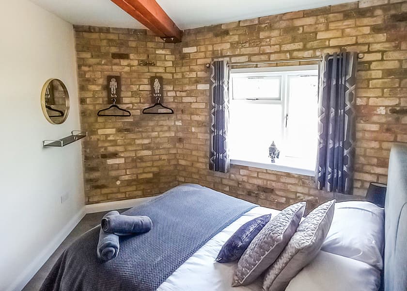 The Octagon - Barlings Country Park, Langworth