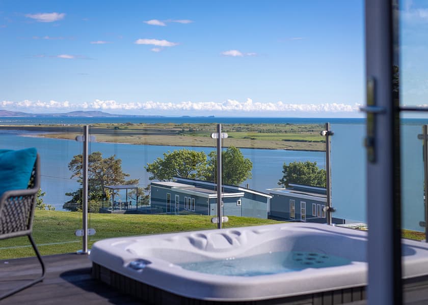 Apex Spa - Dylan Coastal Resort, Laugharne