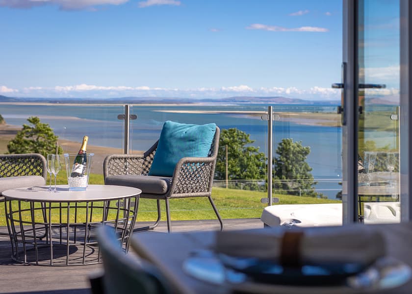 Apex Spa - Dylan Coastal Resort, Laugharne