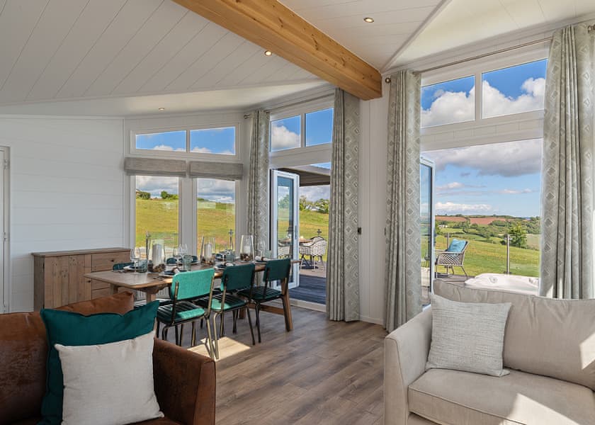 Apex Spa - Dylan Coastal Resort, Laugharne