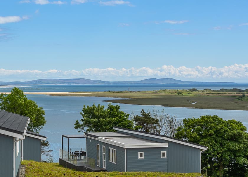 Sonnet 3 Spa (Pet), Sonnet 3 Spa - Dylan Coastal Resort, Laugharne