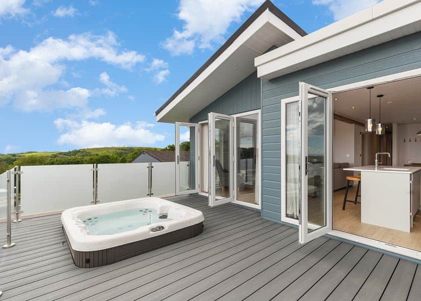 Epic Spa (Roof Terrace) (Pet) - Dylan Coastal Resort, Laugharne