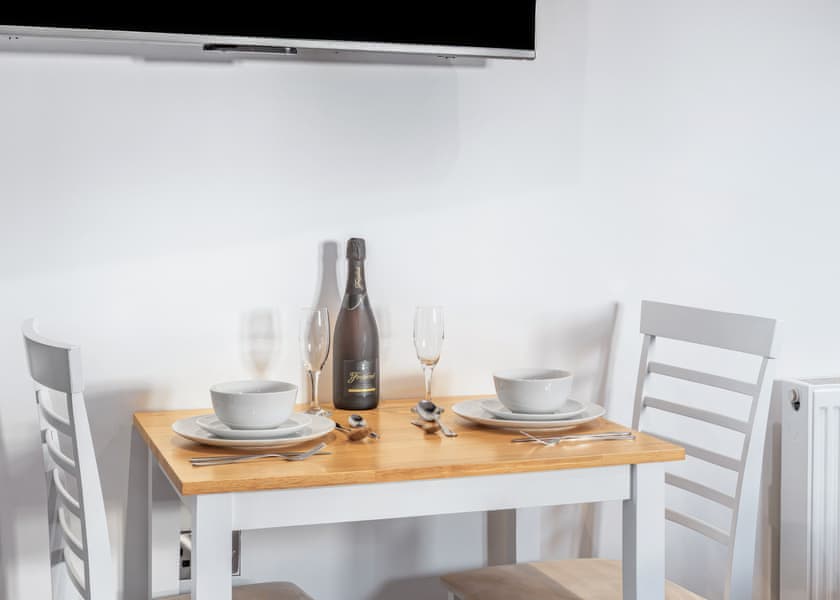 Willow Deluxe Pod - Bowbrook Lodges, Pershore