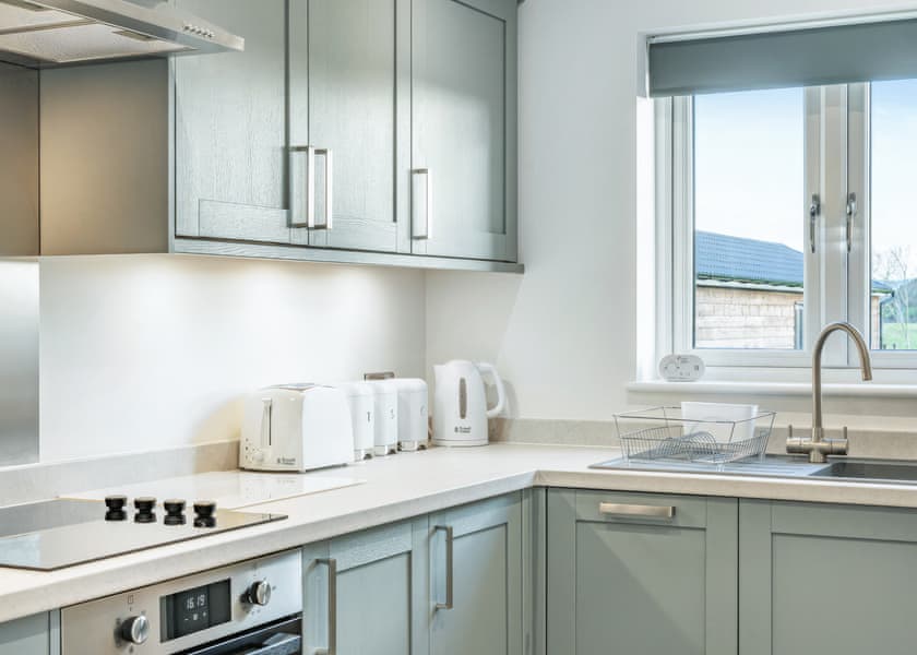 Willow Deluxe Pod - Bowbrook Lodges, Pershore