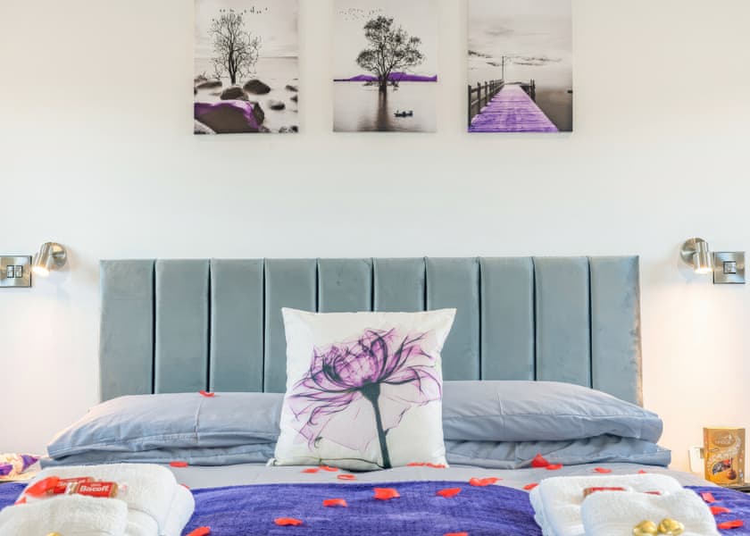 Willow Deluxe Pod - Bowbrook Lodges, Pershore