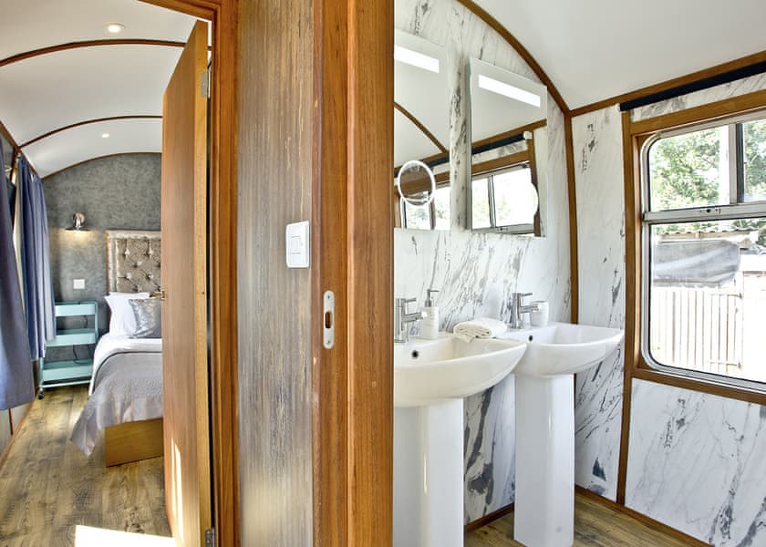 Brunel Boutique Railway Carriage 2 - Brunel Boutique Holiday Park, Dawlish Warren