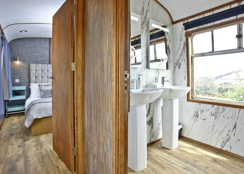Brunel Boutique Railway Carriage 3 - Brunel Boutique Holiday Park, Dawlish Warren