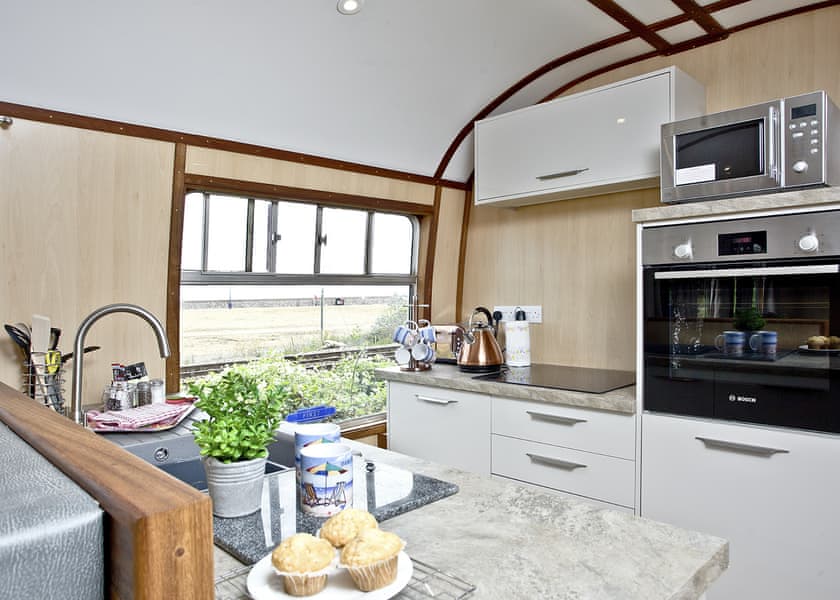 Brunel Boutique Railway Carriage 4 - Brunel Boutique Holiday Park, Dawlish Warren