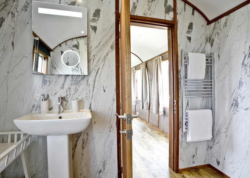 Brunel Boutique Railway Carriage 4 - Brunel Boutique Holiday Park, Dawlish Warren