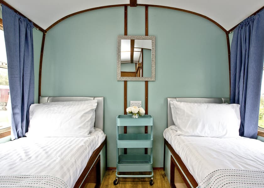 Brunel Boutique Railway Carriage 5 - Brunel Boutique Holiday Park, Dawlish Warren
