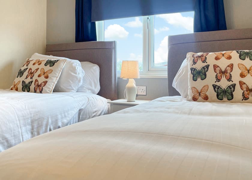 Oak Lodge Pet Friendly - Burton Constable Holiday Park, Sproatley