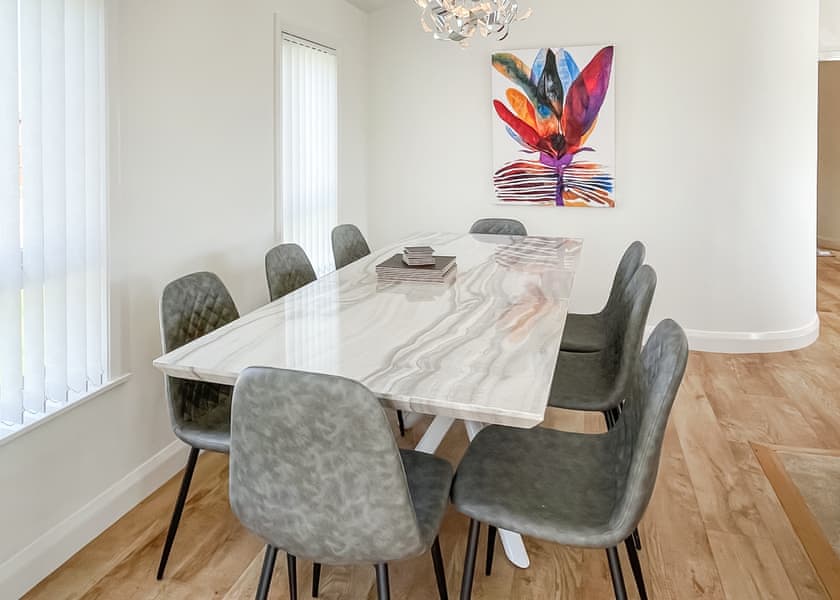 Sequoia Lodge - Burton Constable Holiday Park, Sproatley