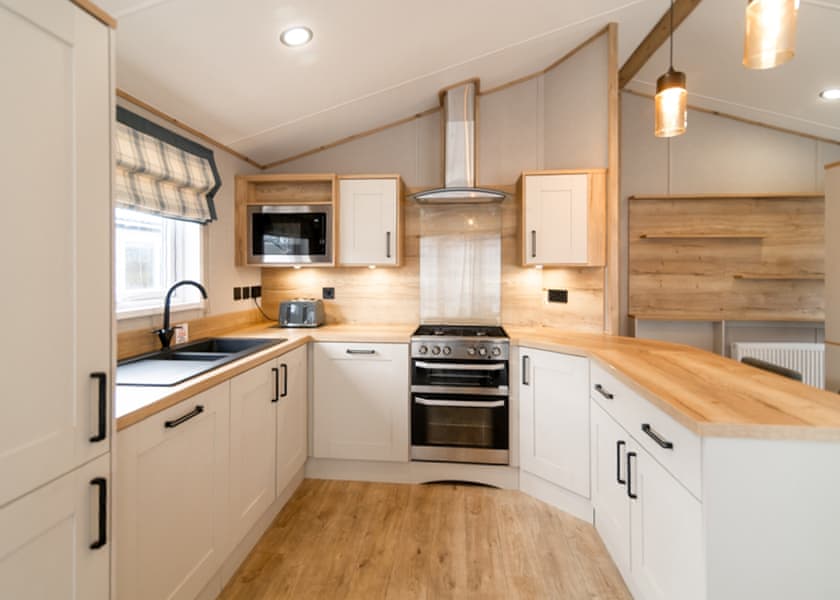 Platinum 3  Lodge (slps 6)  decking with Hot Tub - Brynteg Country and Leisure Retreat, Llanrug
