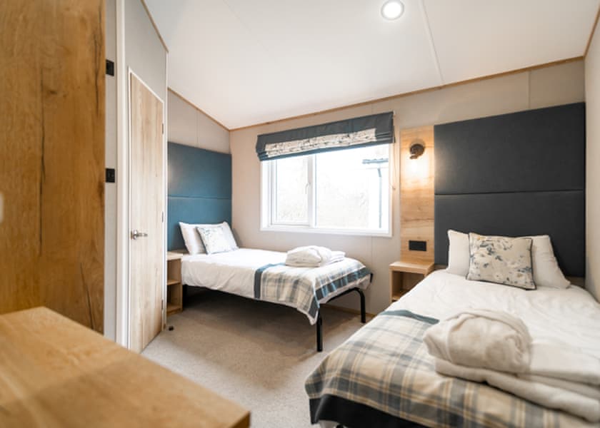 Platinum 3  Lodge (slps 6)  decking with Hot Tub - Brynteg Country and Leisure Retreat, Llanrug