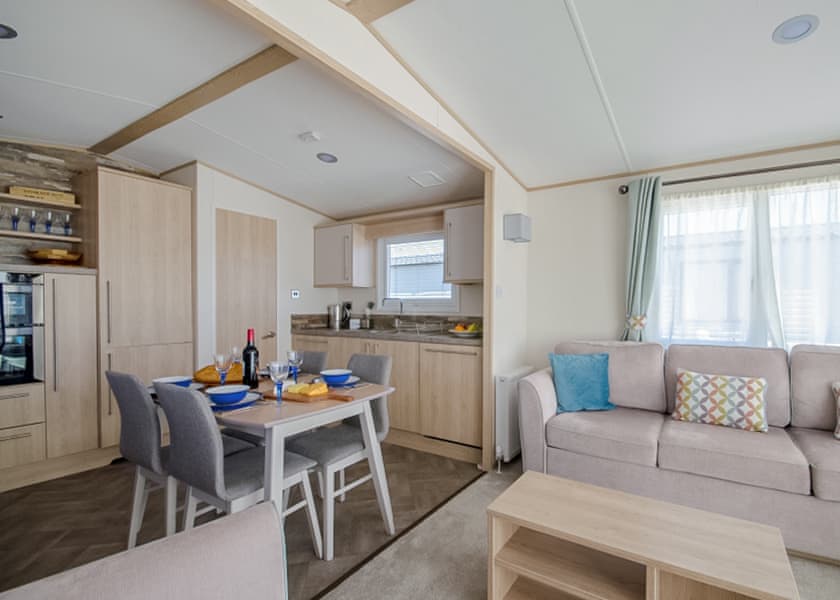 Platinum 2 Caravan with Decking - Brynteg Country and Leisure Retreat, Llanrug