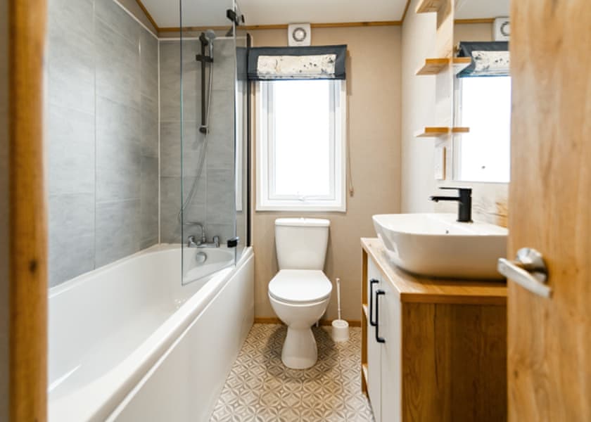 Platinum 3 Lodge with decking - Brynteg Country and Leisure Retreat, Llanrug