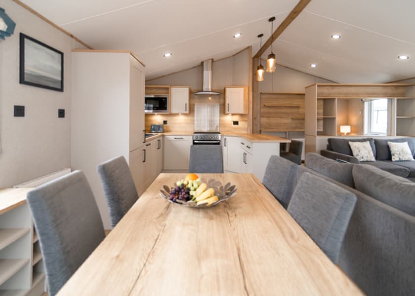 Platinum 3 Pet Friendly Lodge with Hot Tub - Brynteg Country and Leisure Retreat, Llanrug