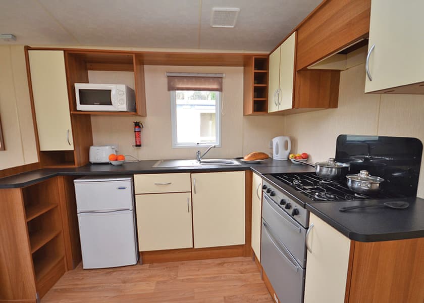 Bronze Plus 3 Caravan (sleeps 6) - Brynteg Country and Leisure Retreat, Llanrug