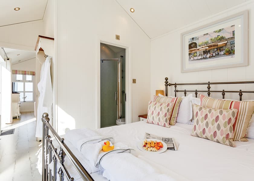 Typical | Wrinklewood Premier - Beach Cove Coastal Retreat, Hele Bay, Ilfracombe
