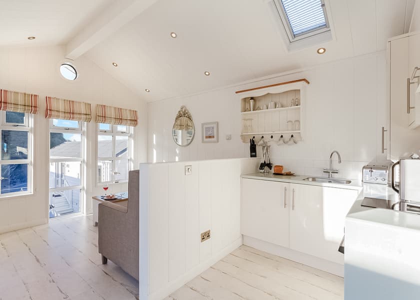 Larkstone Elegance Premier - Beach Cove Coastal Retreat, Hele Bay, Ilfracombe