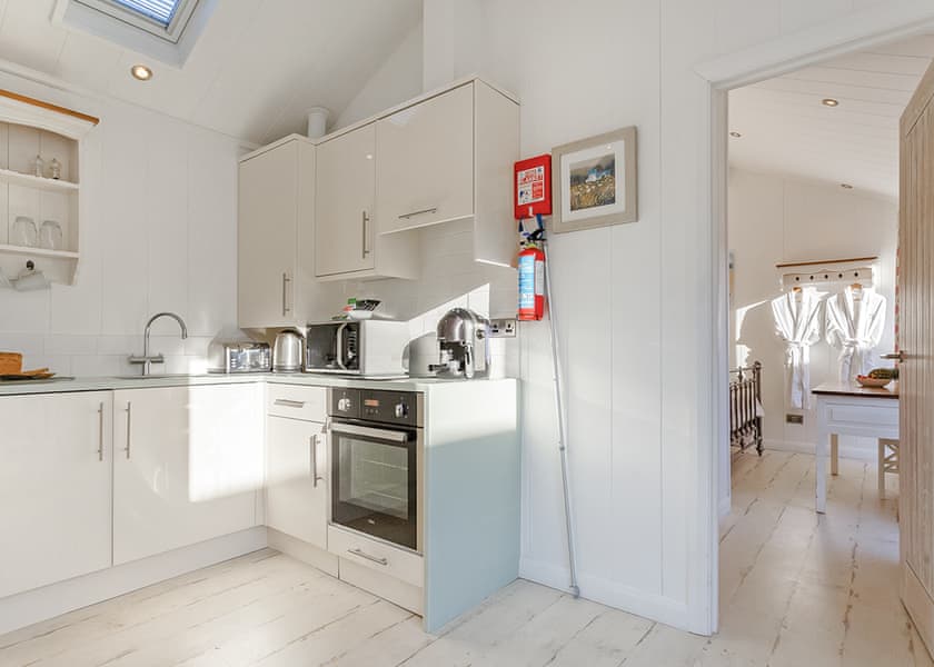 Larkstone Elegance Premier - Beach Cove Coastal Retreat, Hele Bay, Ilfracombe