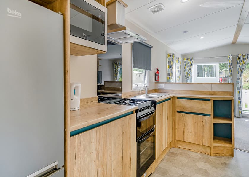 Platinum 2 + Deck - Beacon Fell View, Longridge, Ribble Valley