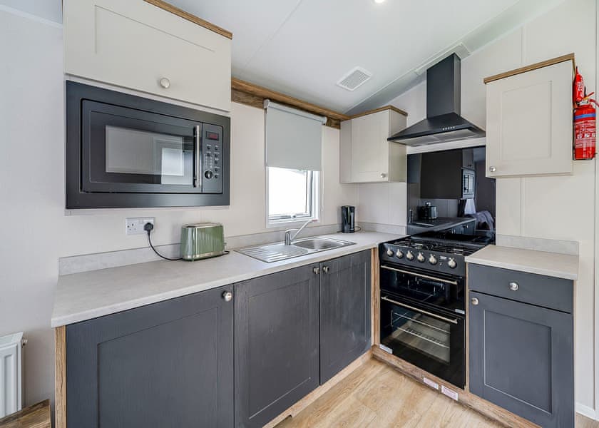 Platinum 2 + Deck - Beacon Fell View, Longridge, Ribble Valley