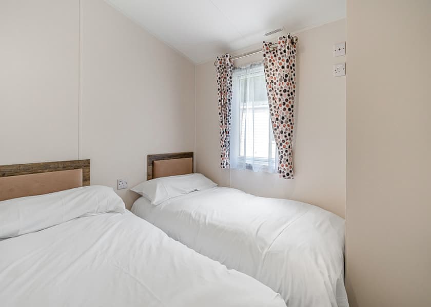 Platinum 2 + Deck - Beacon Fell View, Longridge, Ribble Valley