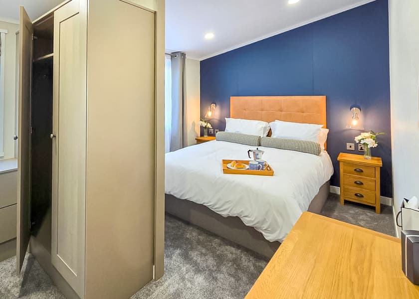 Bute Lodge with Hot Tub - Bennane Shore Holiday Park, Lendalfoot