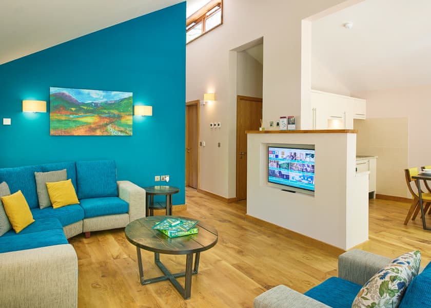 Typical | Golden Oak 3 (Pet) - Beddgelert Snowdonia, Beddgelert, Gwynedd