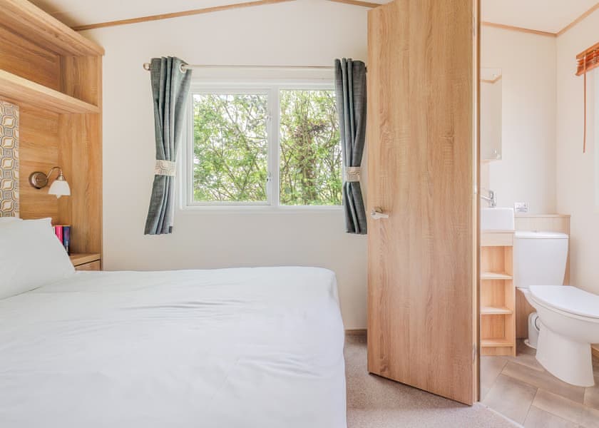 Signature Three Bedroom - Bucklegrove Holiday Park, Cheddar,