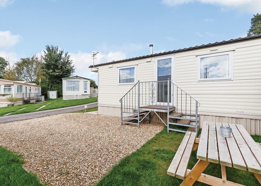 Standard 2 - Bucklegrove Holiday Park, Cheddar,
