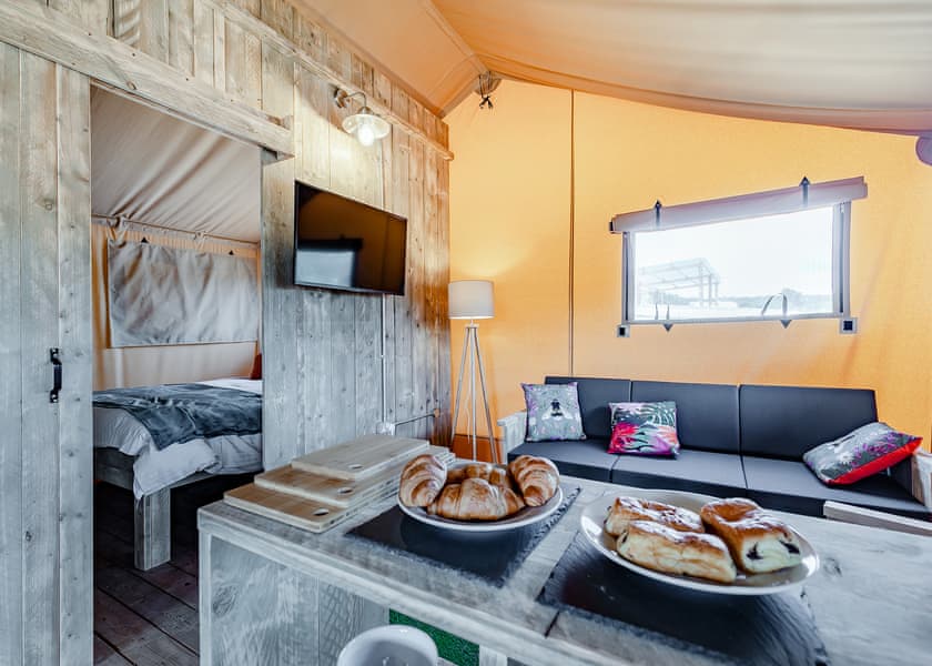 Safari 5 - Blue Hills Holiday Park, St Agnes