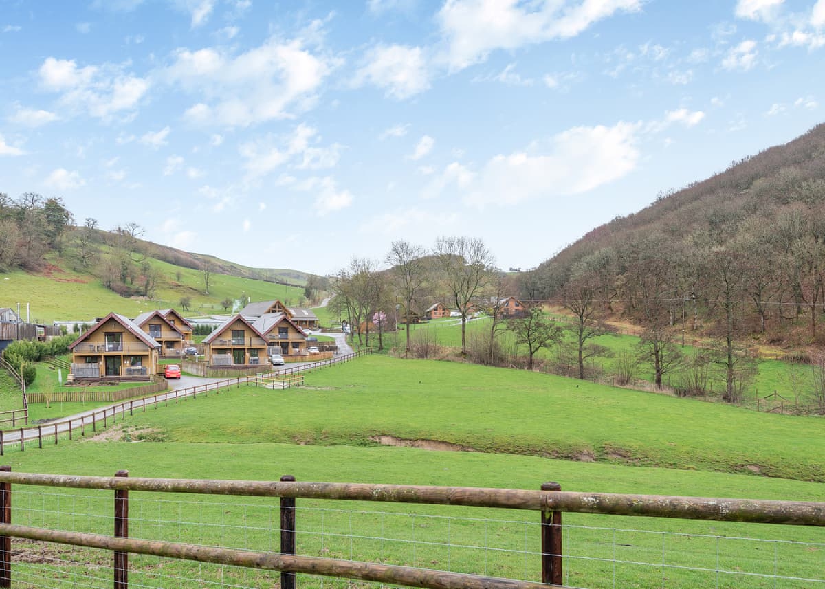 Black Hall Lodges - Holiday Lodge in Central England - Image 4
