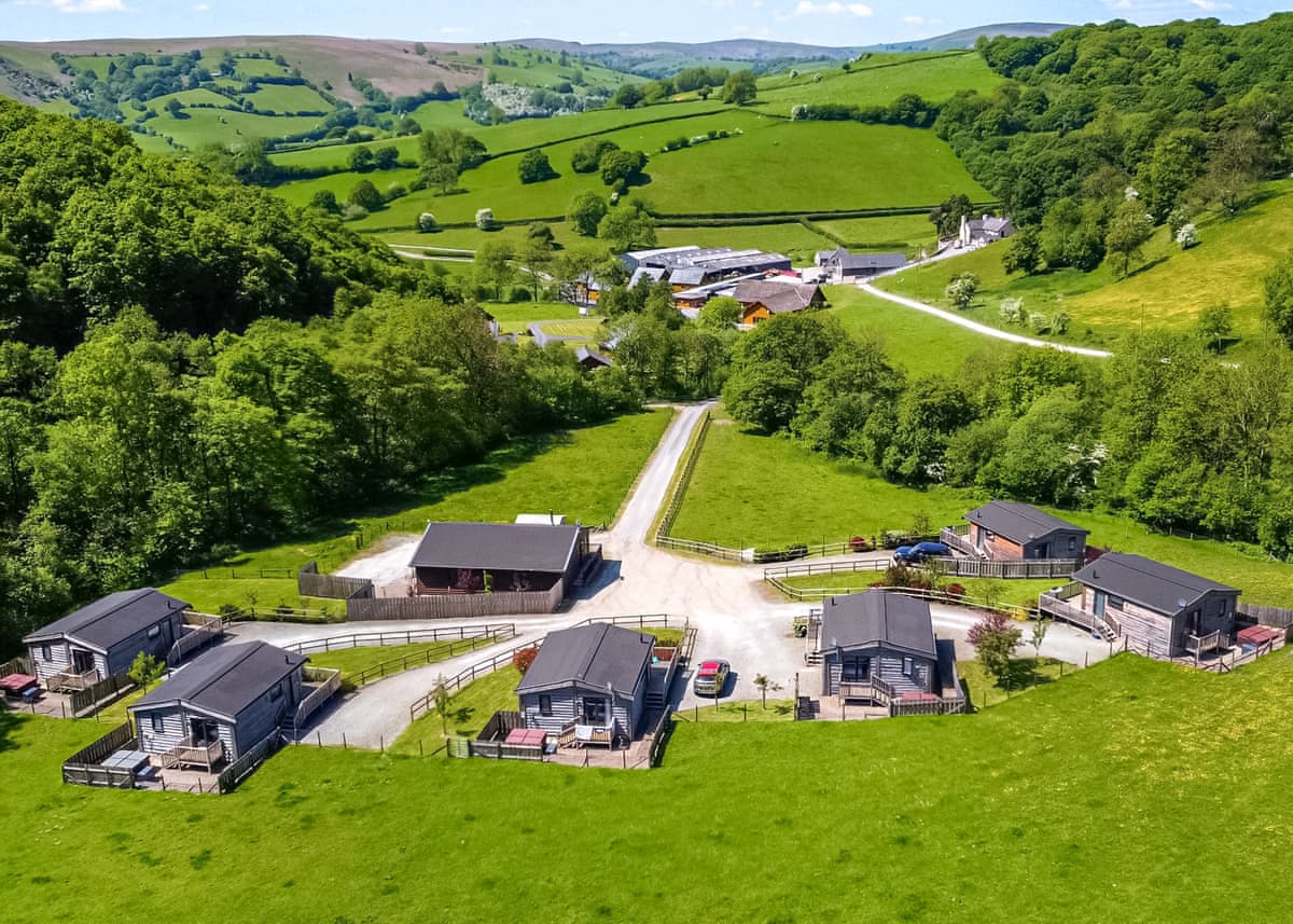 Black Hall Lodges - Holiday Lodge in Central England - Image 1