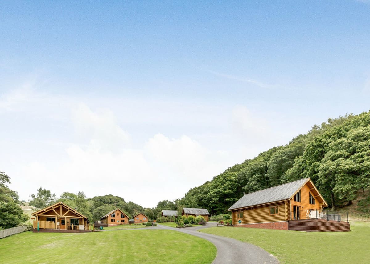 Black Hall Lodges - Holiday Lodge in Central England - Image 5