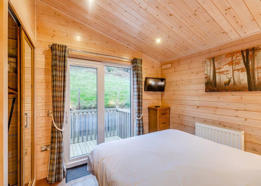 Couples Lodge VIP - Black Hall Lodges, Knighton