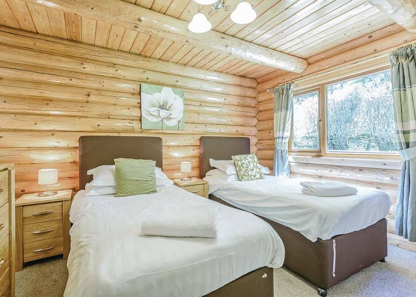 Superior Lodge